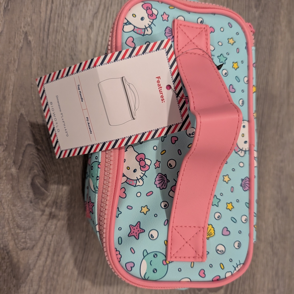 Bioworld Hello Kitty Lunch Bag with Pink and Blue